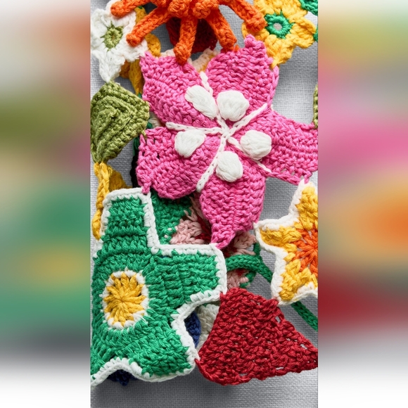 ZARA FLORAL CROCHET  CROP TOP - Picture 6 of 9